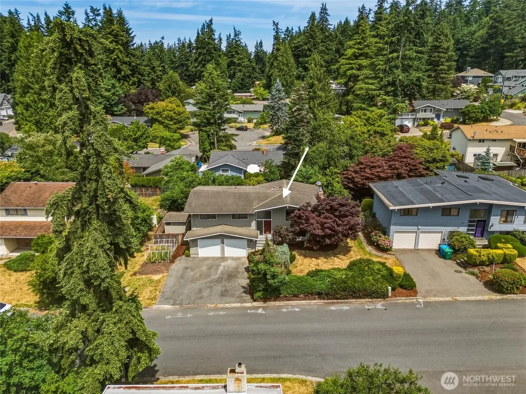 1220 NW 201st Street Shoreline WA 98177