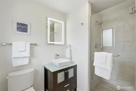 1220 NW 201st Street Shoreline WA 98177