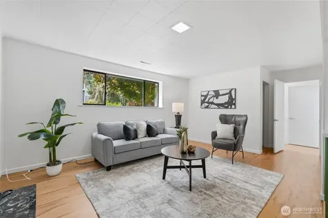 1220 NW 201st Street Shoreline WA 98177