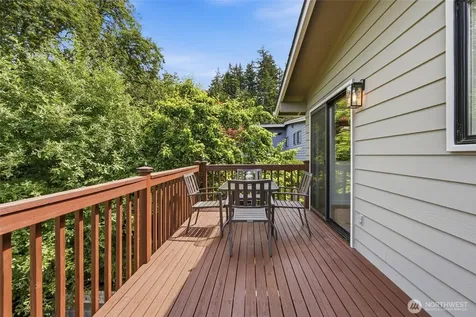 1220 NW 201st Street Shoreline WA 98177