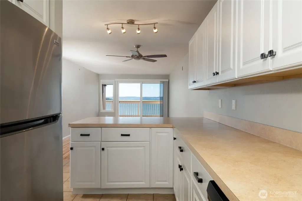 1199 SE 9th Avenue Oak Harbor WA 98277