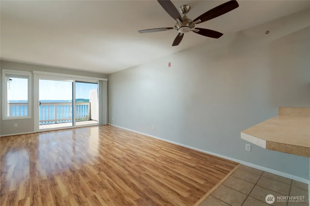 1199 SE 9th Avenue Oak Harbor WA 98277
