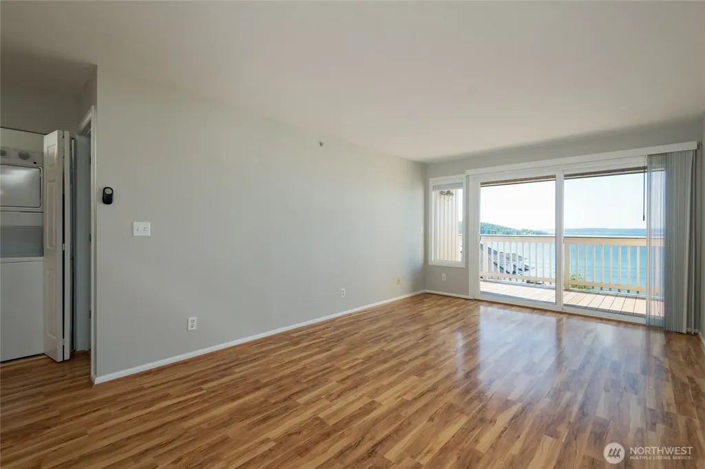 1199 SE 9th Avenue Oak Harbor WA 98277