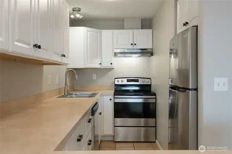 1199 SE 9th Avenue Oak Harbor WA 98277