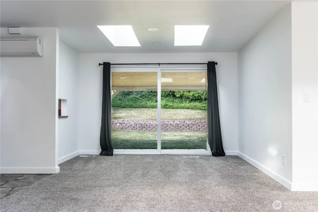 7102 48th Avenue E Tacoma WA 98443