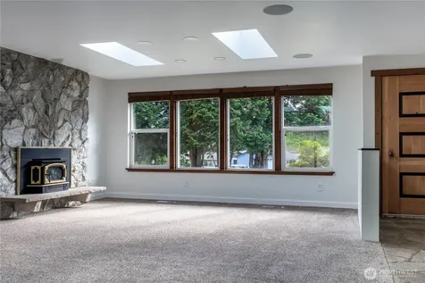 7102 48th Avenue E Tacoma WA 98443