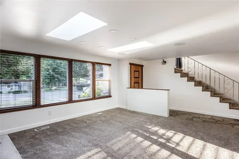 7102 48th Avenue E Tacoma WA 98443