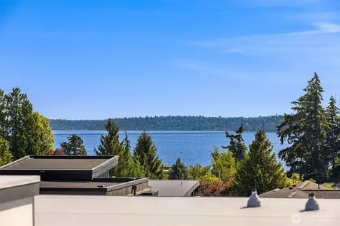547 16th Avenue W Kirkland WA 98033
