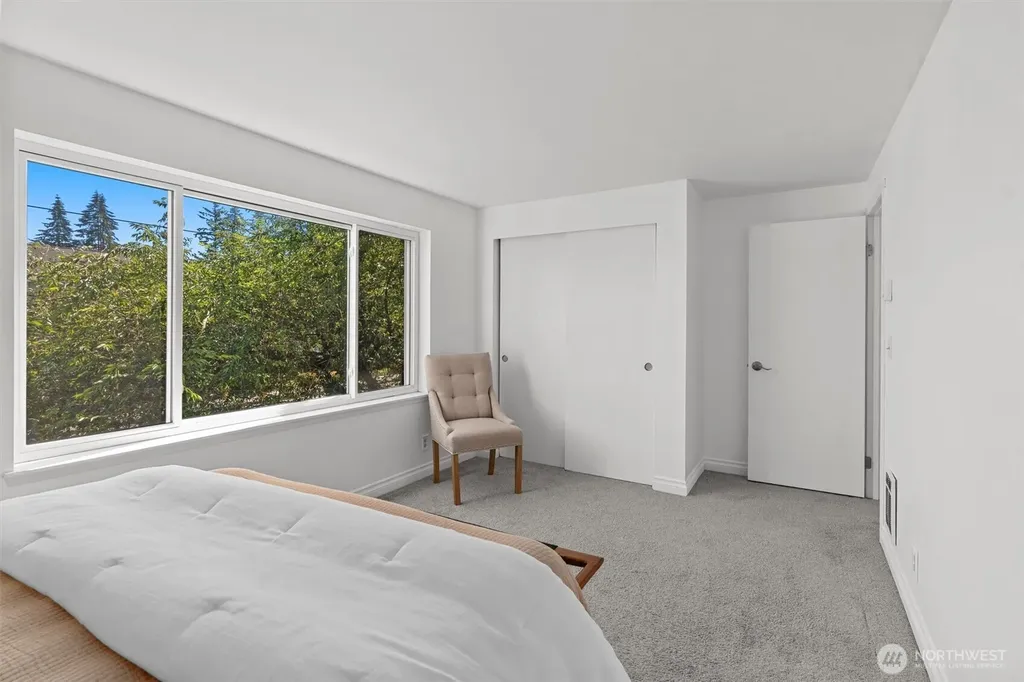 21116 80th Avenue W Edmonds WA 98026