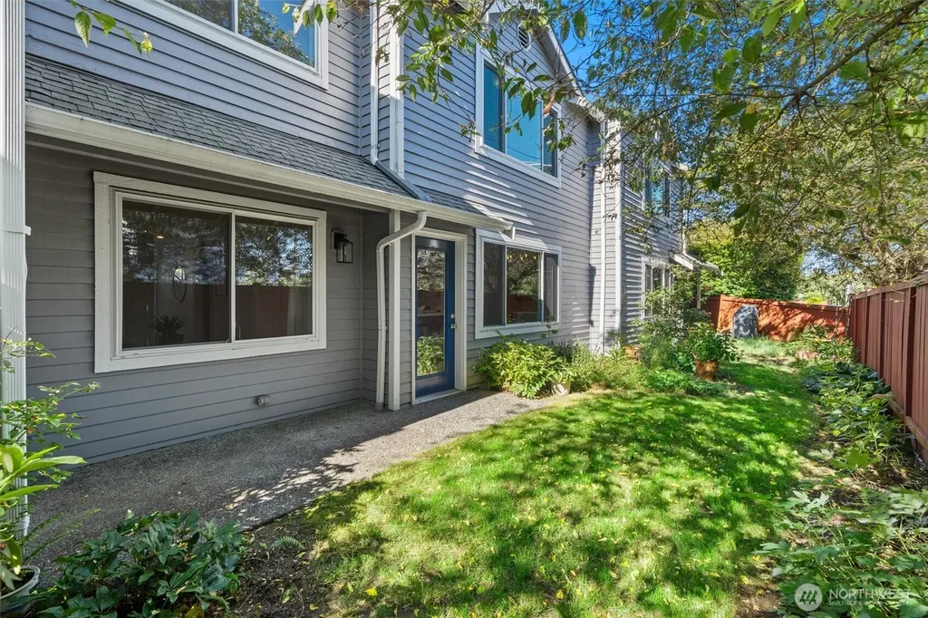 21116 80th Avenue W Edmonds WA 98026