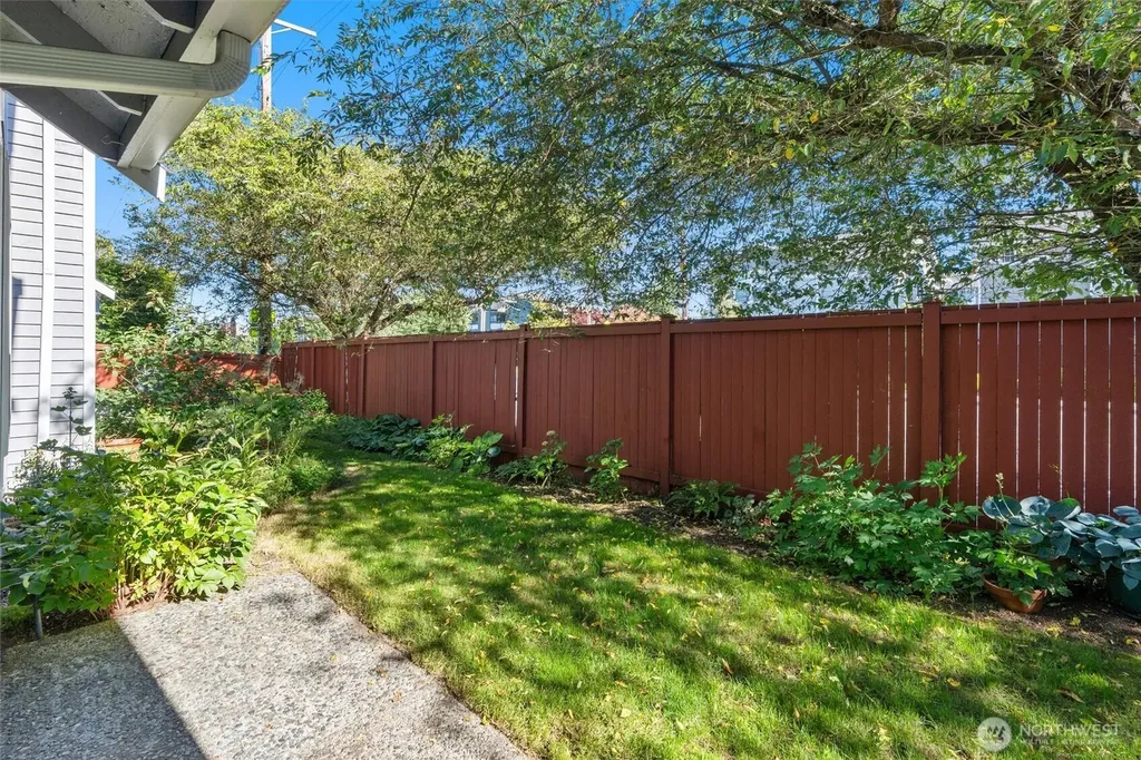 21116 80th Avenue W Edmonds WA 98026