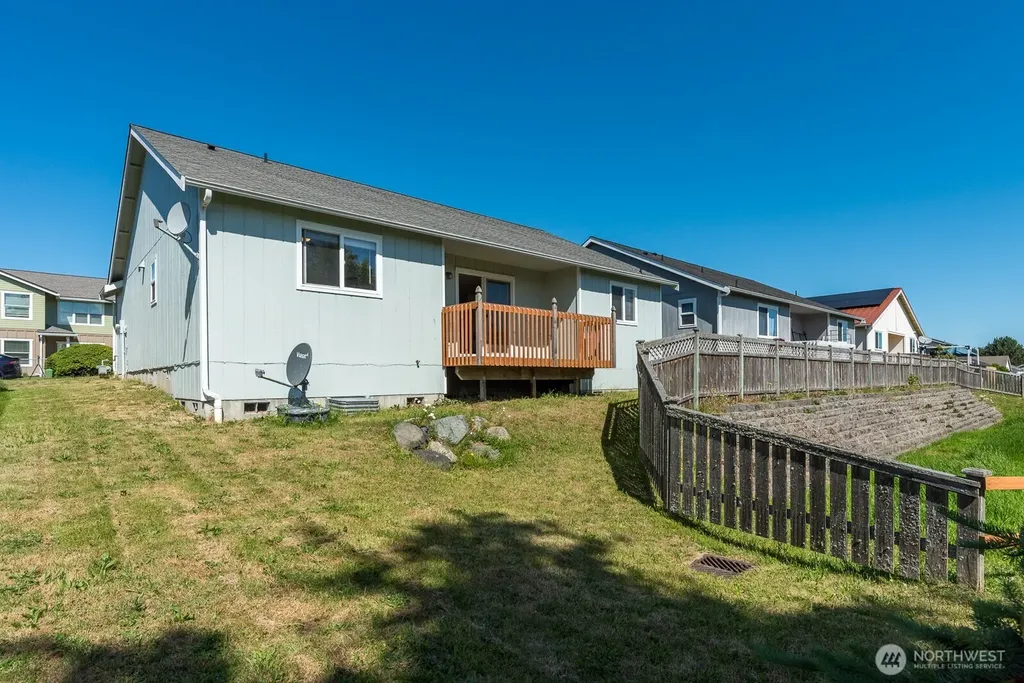 942 NE Cordero Place Oak Harbor WA 98277