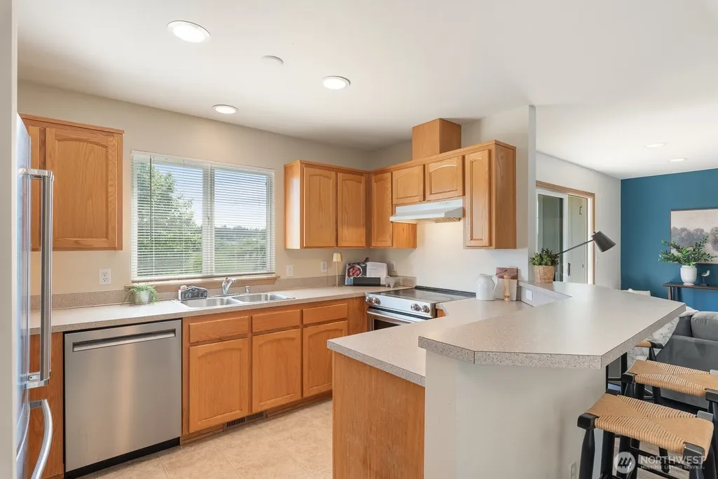 942 NE Cordero Place Oak Harbor WA 98277