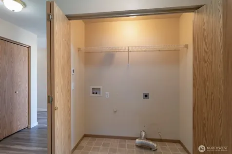 942 NE Cordero Place Oak Harbor WA 98277