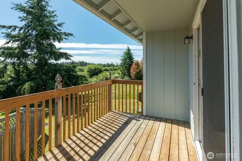 942 NE Cordero Place Oak Harbor WA 98277