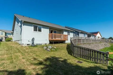 942 NE Cordero Place Oak Harbor WA 98277