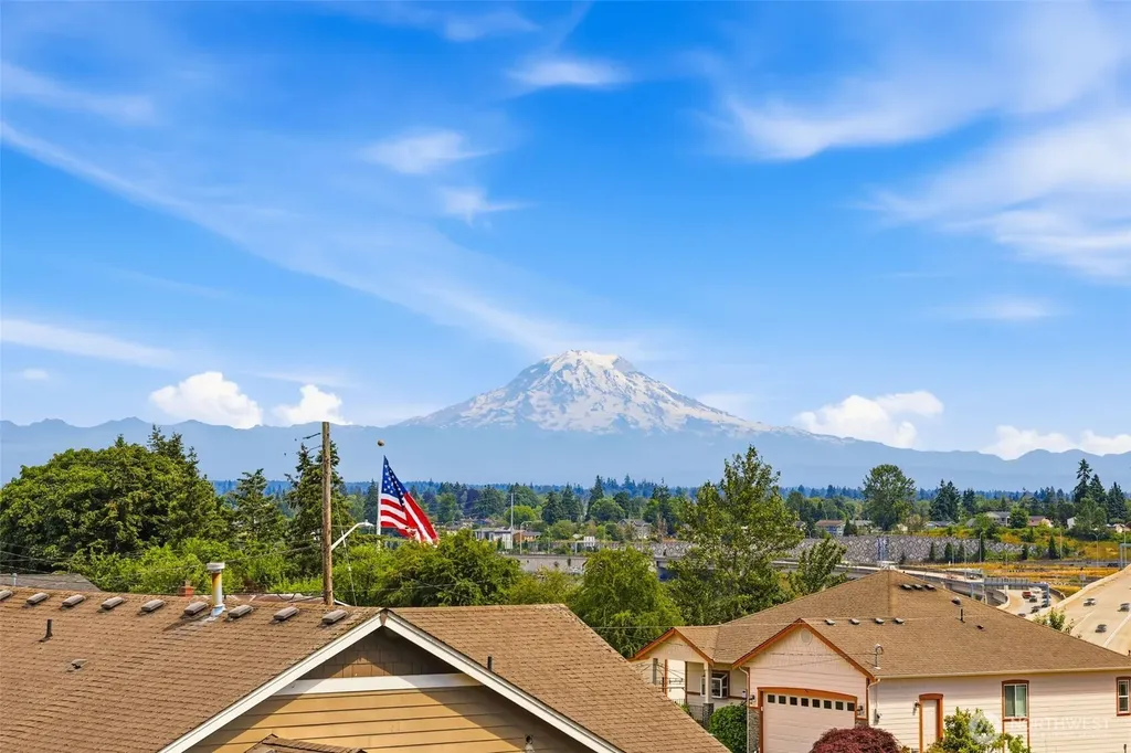 2440 S Steele Street Tacoma WA 98405