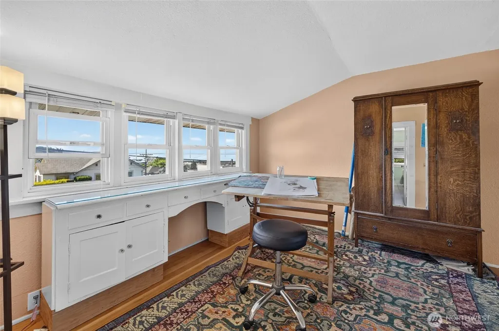 237 W Third Street Port Angeles WA 98362
