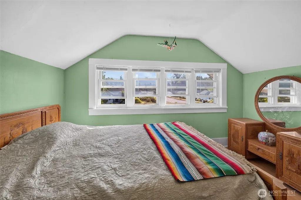 237 W Third Street Port Angeles WA 98362