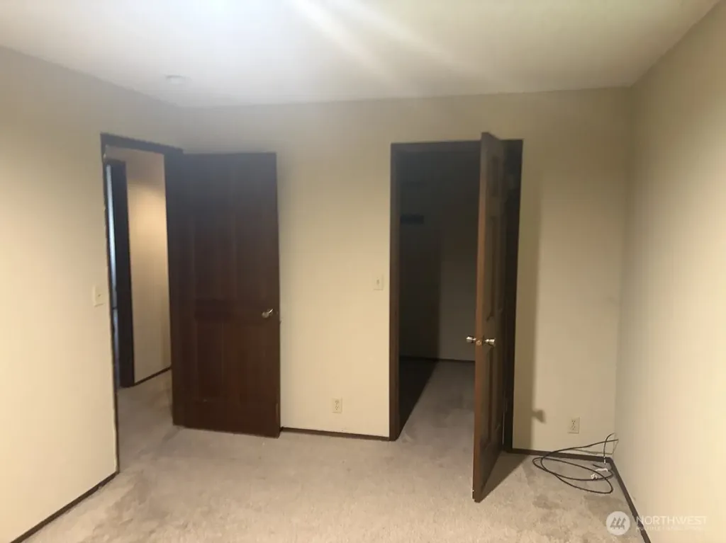 24404 SE Mirrormont Boulevard Issaquah WA 98027
