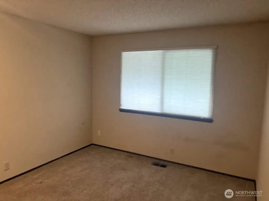24404 SE Mirrormont Boulevard Issaquah WA 98027