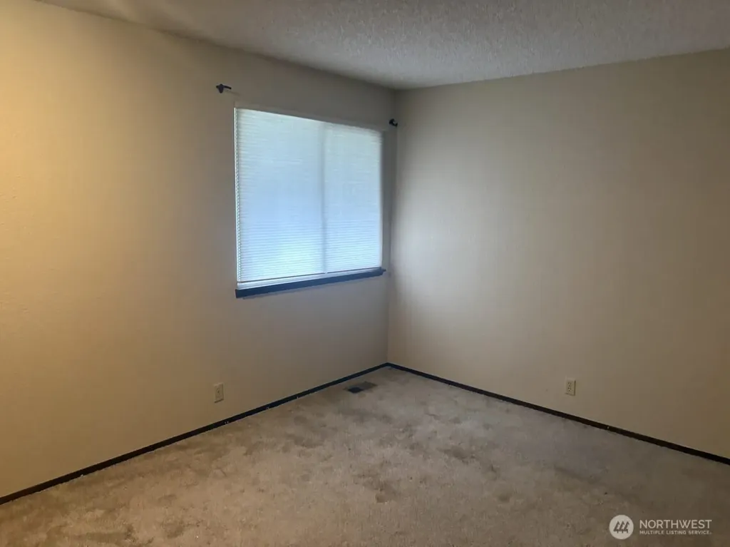 24404 SE Mirrormont Boulevard Issaquah WA 98027