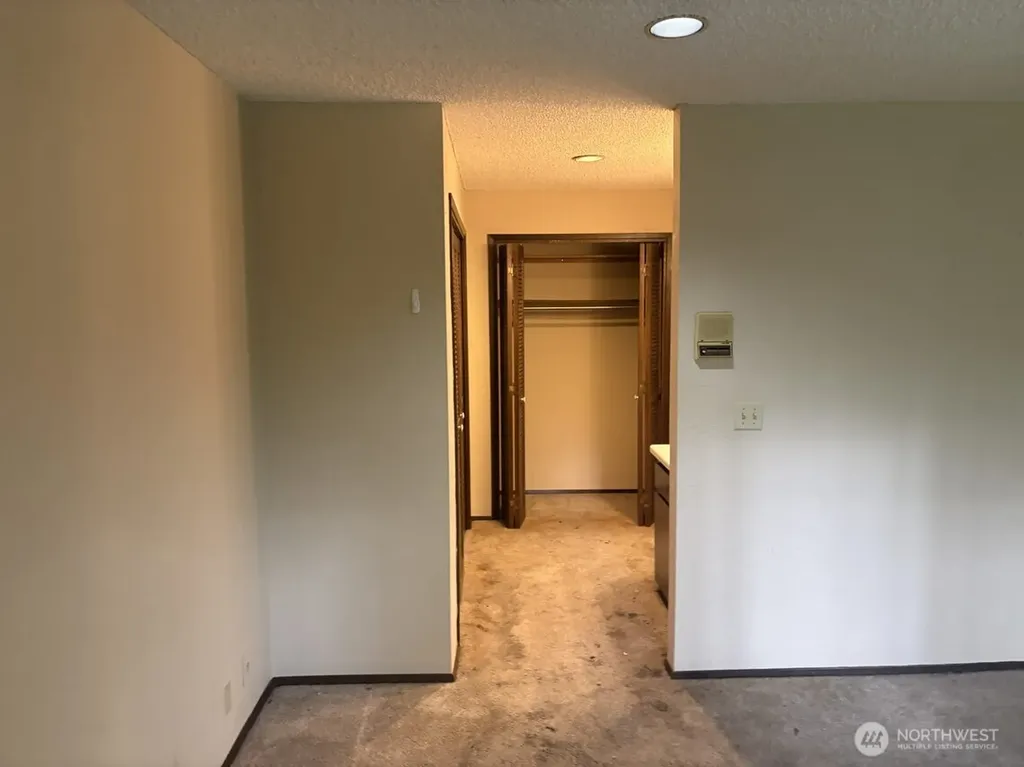 24404 SE Mirrormont Boulevard Issaquah WA 98027