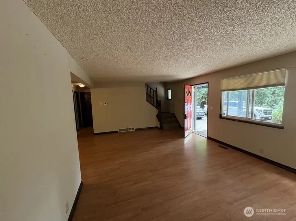 24404 SE Mirrormont Boulevard Issaquah WA 98027