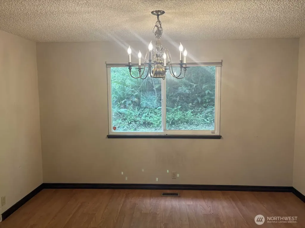24404 SE Mirrormont Boulevard Issaquah WA 98027