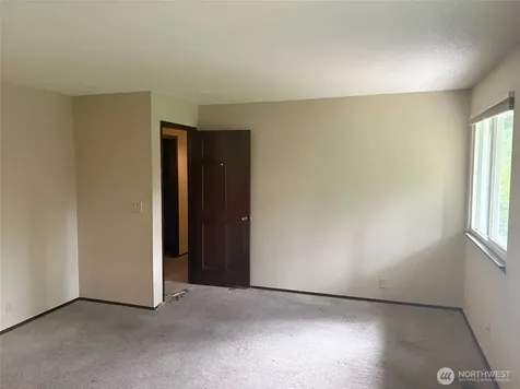 24404 SE Mirrormont Boulevard Issaquah WA 98027
