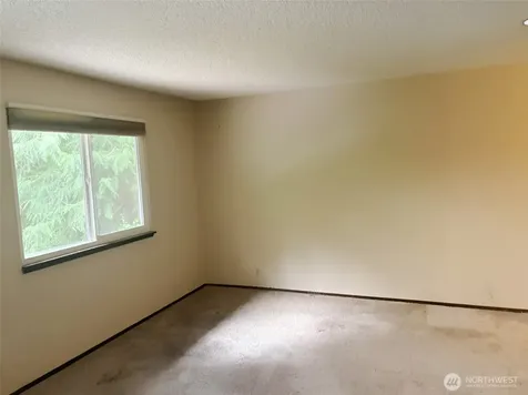 24404 SE Mirrormont Boulevard Issaquah WA 98027
