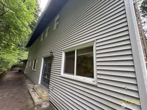 24404 SE Mirrormont Boulevard Issaquah WA 98027