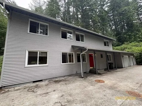 24404 SE Mirrormont Boulevard Issaquah WA 98027