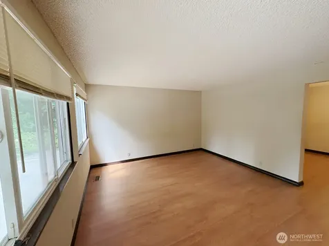 24404 SE Mirrormont Boulevard Issaquah WA 98027