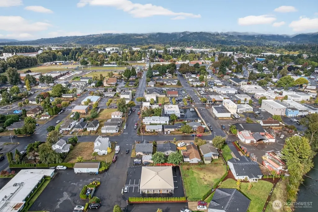 302 3rd Street Woodland WA 98674