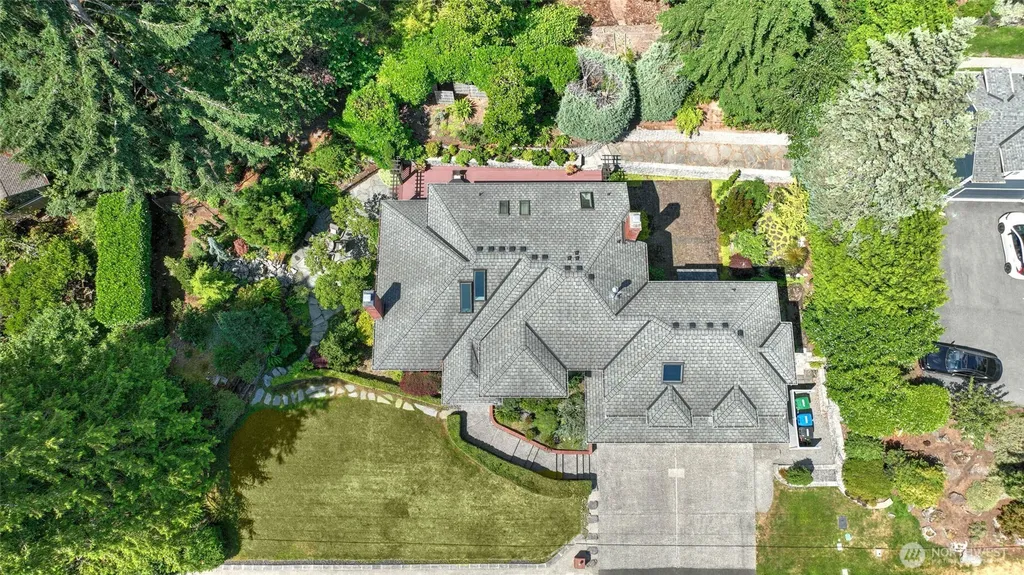 6163 93rd Avenue SE Mercer Island WA 98040