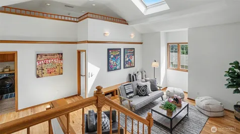 6163 93rd Avenue SE Mercer Island WA 98040