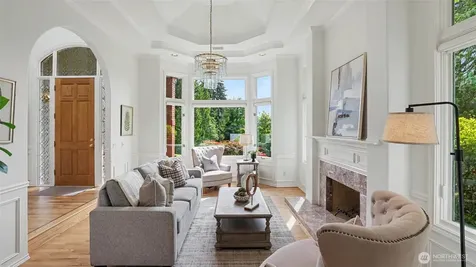 6163 93rd Avenue SE Mercer Island WA 98040