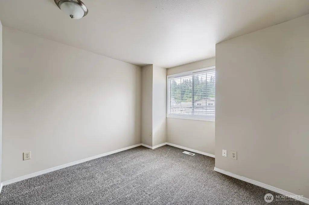 22206 SE 250th Street Maple Valley WA 98038