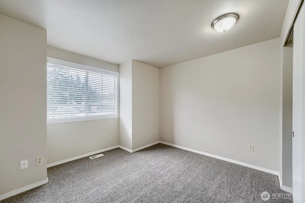 22206 SE 250th Street Maple Valley WA 98038