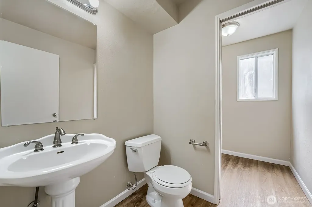 22206 SE 250th Street Maple Valley WA 98038
