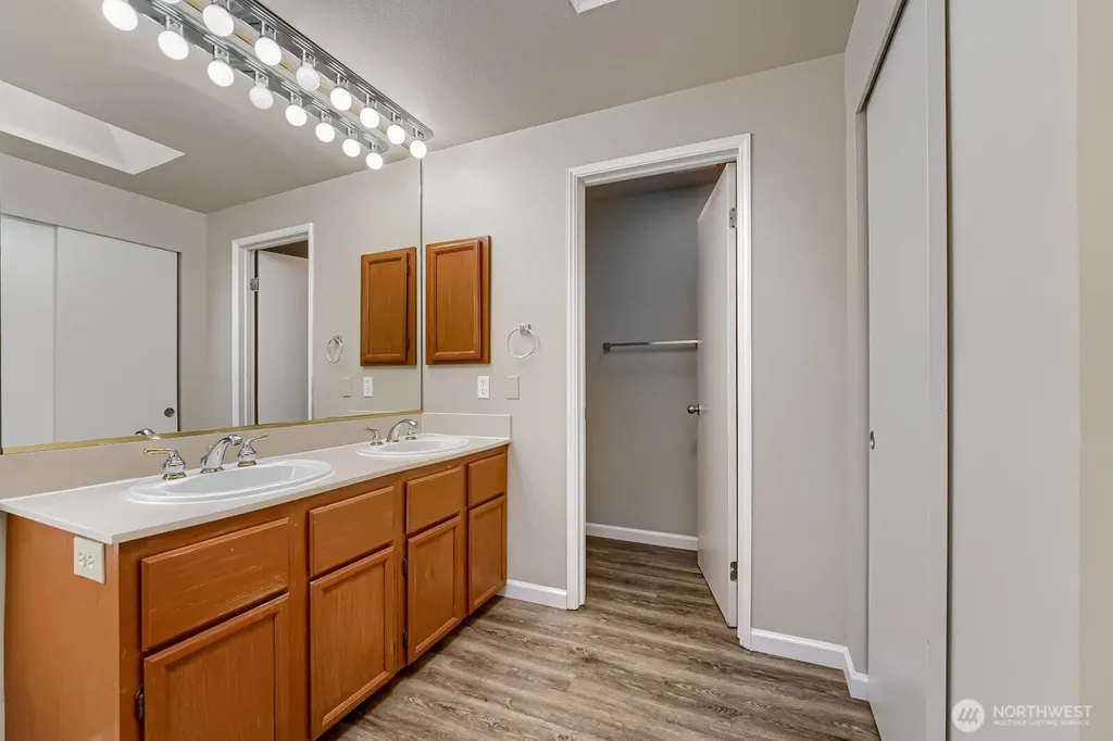 22206 SE 250th Street Maple Valley WA 98038