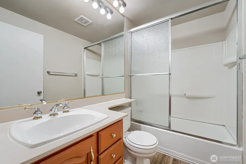 22206 SE 250th Street Maple Valley WA 98038