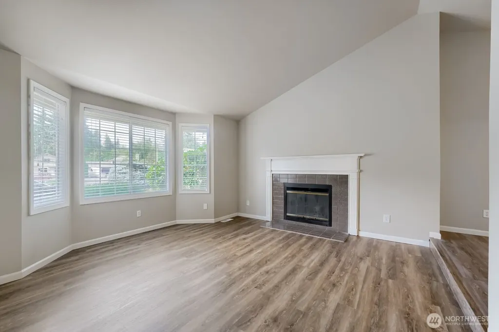 22206 SE 250th Street Maple Valley WA 98038