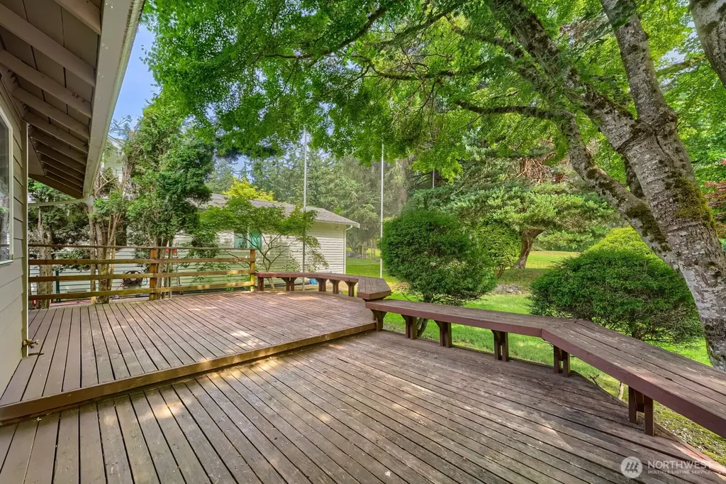 22206 SE 250th Street Maple Valley WA 98038