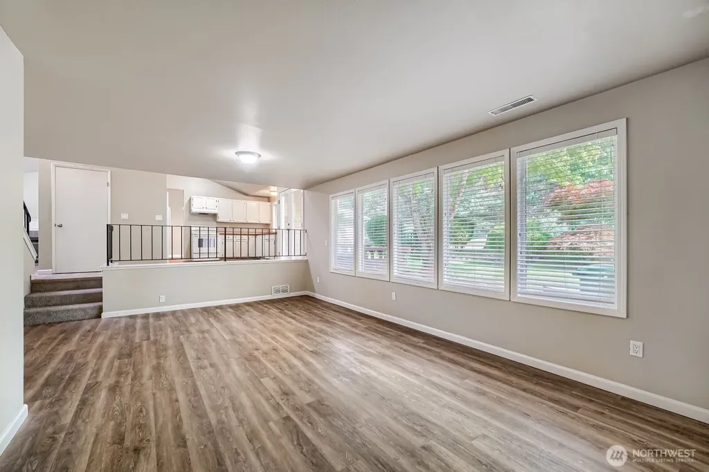 22206 SE 250th Street Maple Valley WA 98038