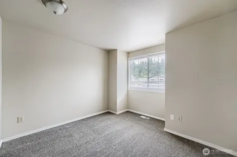 22206 SE 250th Street Maple Valley WA 98038