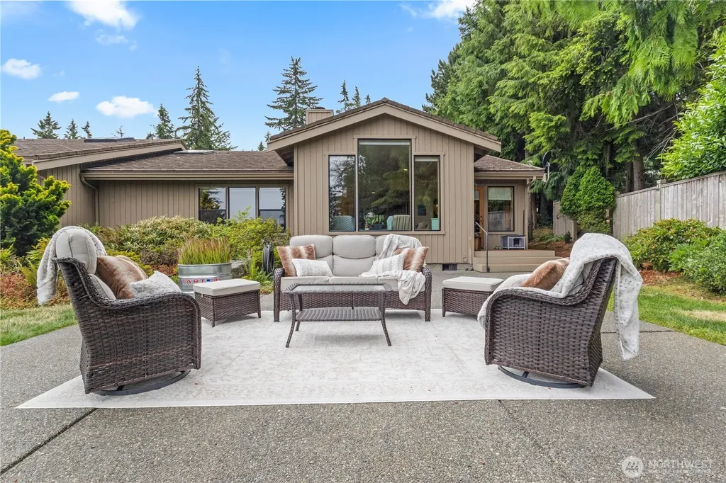 63 Bluffs Lane Port Townsend WA 98368