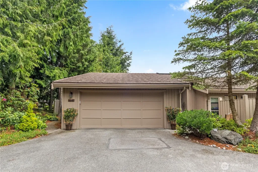 63 Bluffs Lane Port Townsend WA 98368