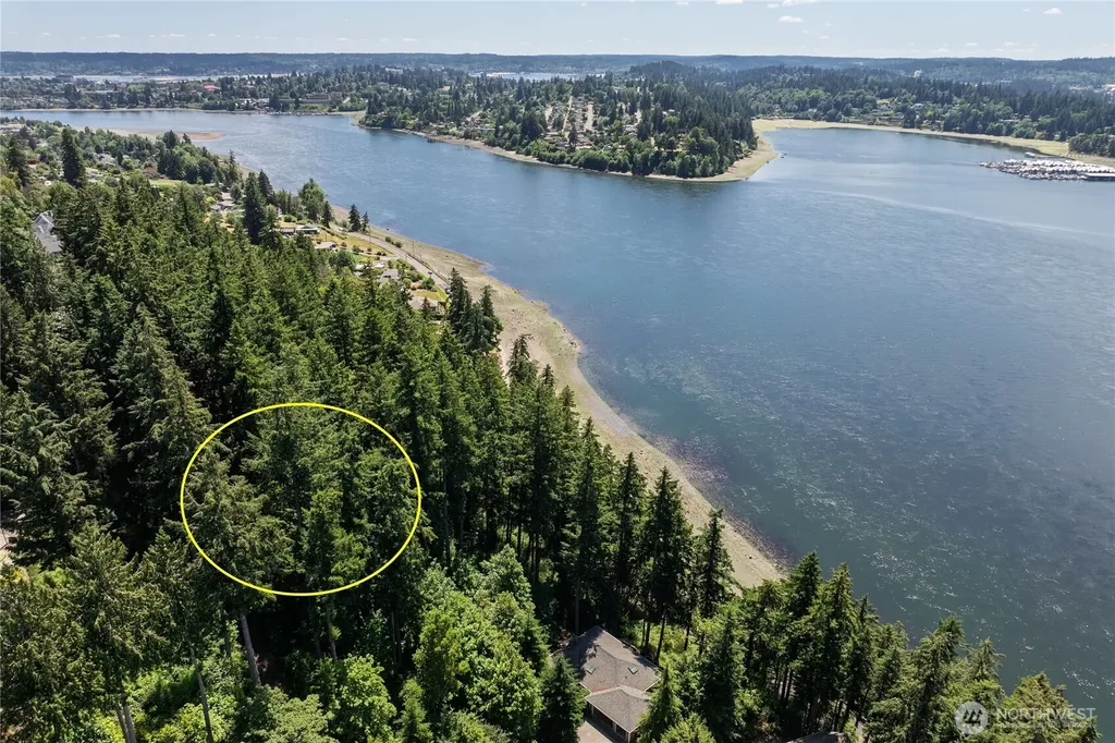 3 NW Sulphur Springs Lot 3 Bremerton WA 98310